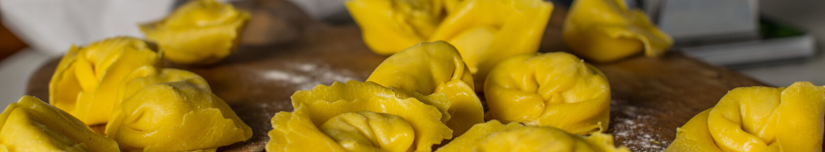Pranzi di gruppo con pasta fresca fatta in casa