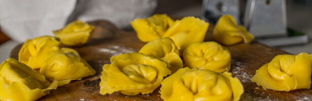 Pranzi di gruppo con pasta fresca fatta in casa